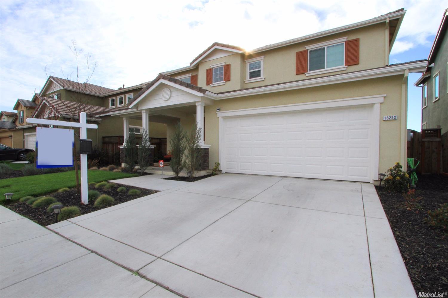 18253 Exeter Ct, Lathrop, CA 95330 photo 2