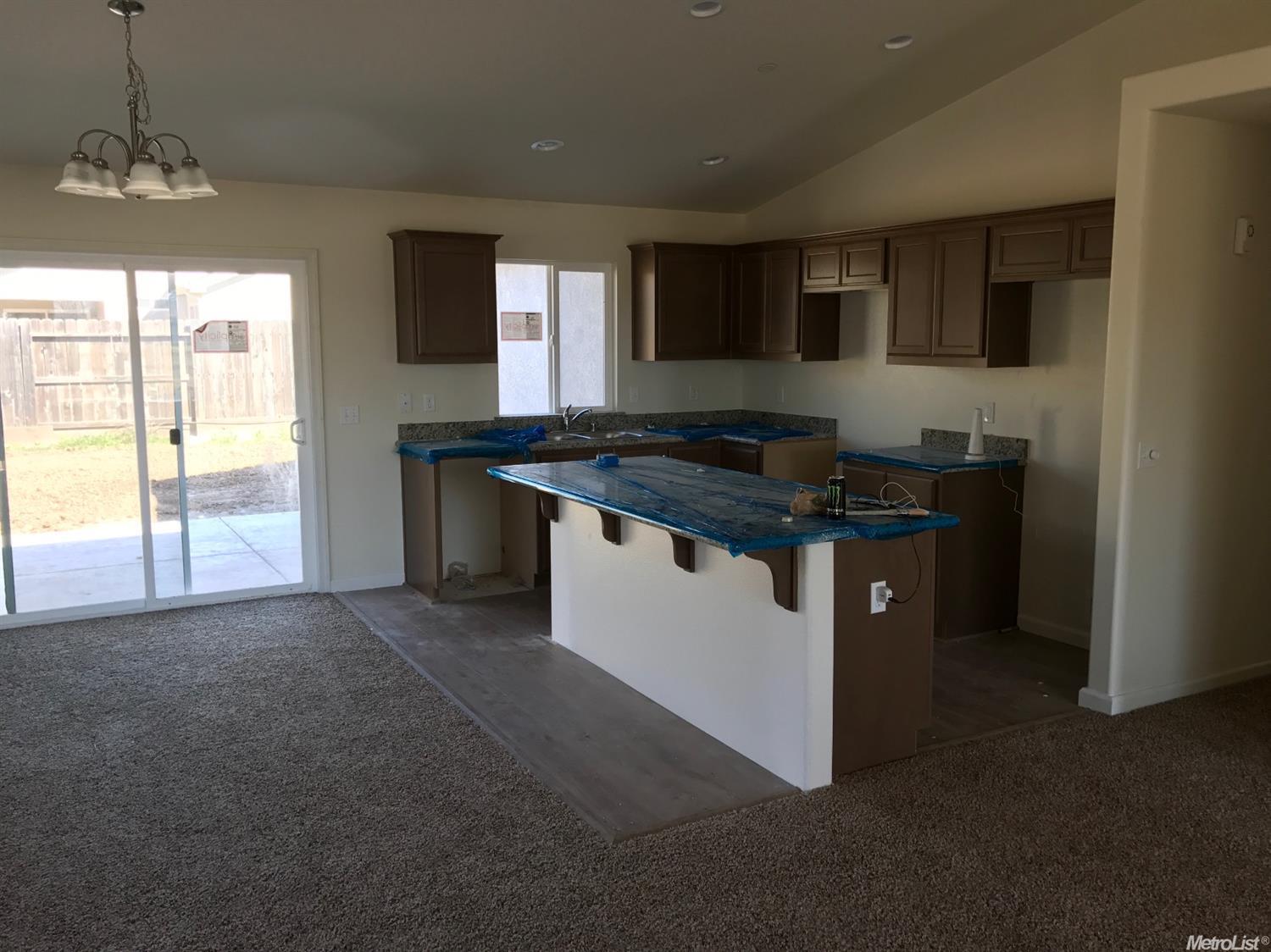 2130 W Pincay St, Merced, CA 95348 photo 2