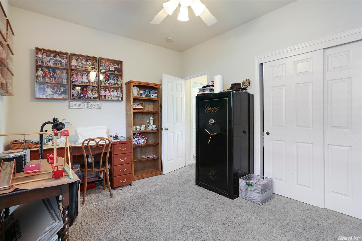 1952 Millbrook Dr, Lodi, CA 95242 photo 23