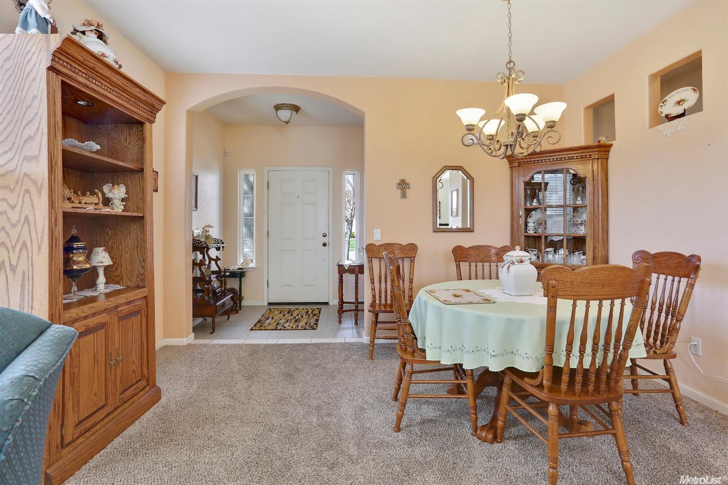 1952 Millbrook Dr, Lodi, CA 95242 photo 3