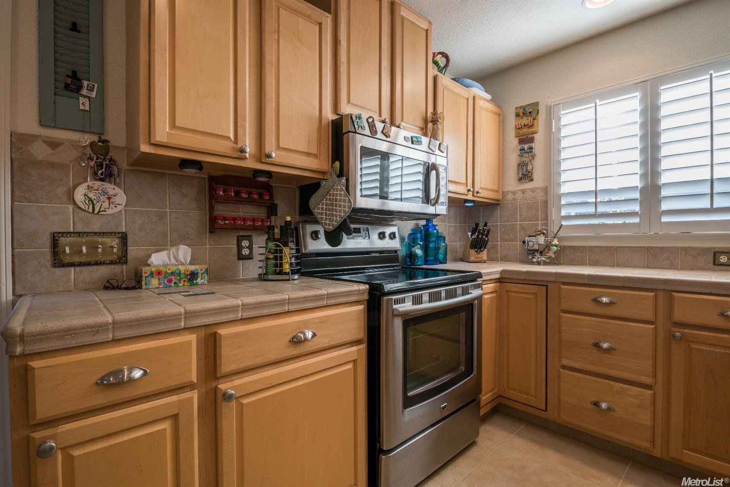 7008 Oakmont Dr, Modesto, CA 95356 photo 4
