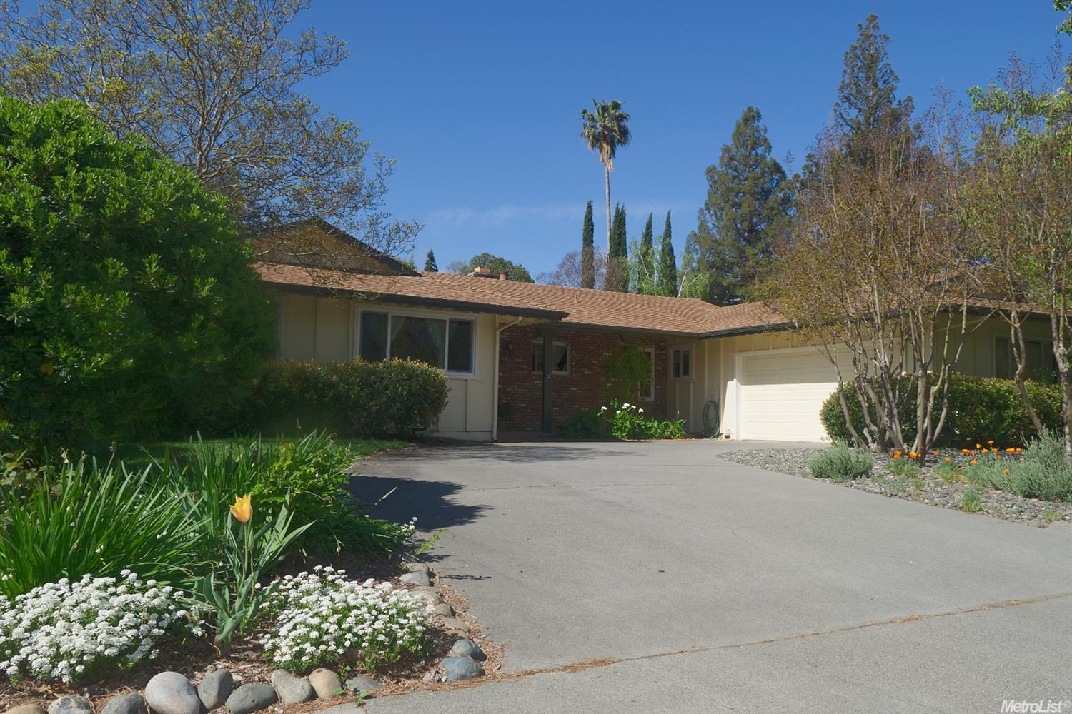 621 Coolidge St, Davis, CA 95616 photo 1