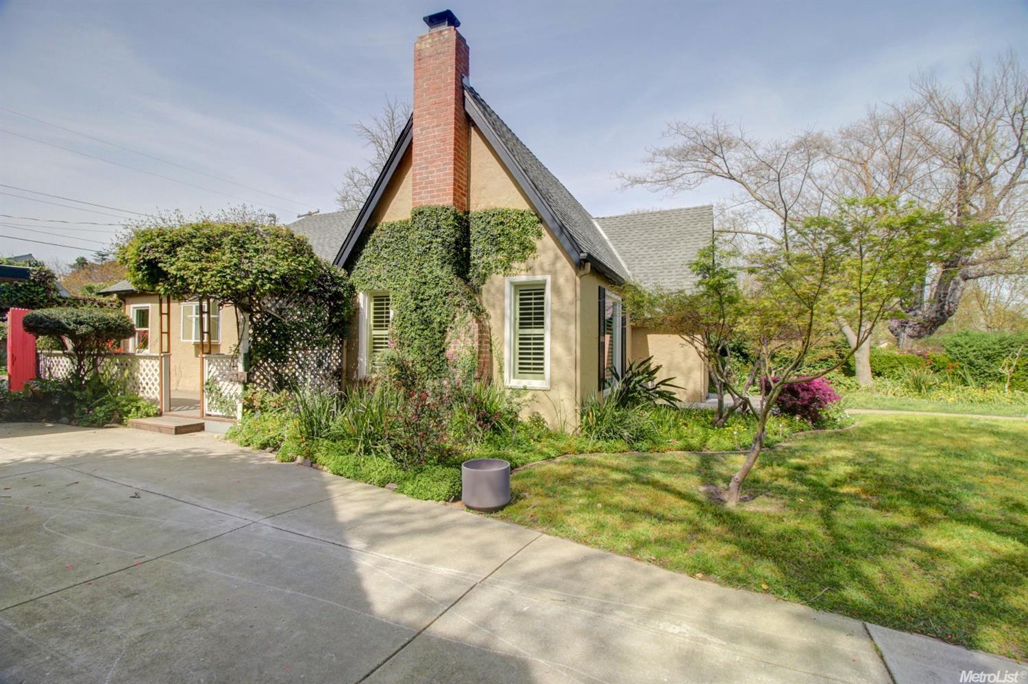515 Olive Ave, Modesto, CA 95350 photo 2