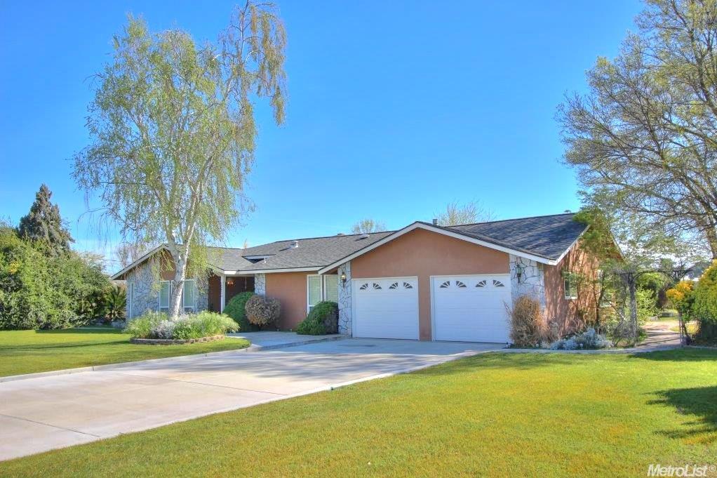5624 Esmar Rd, Ceres, CA 95307 photo 3