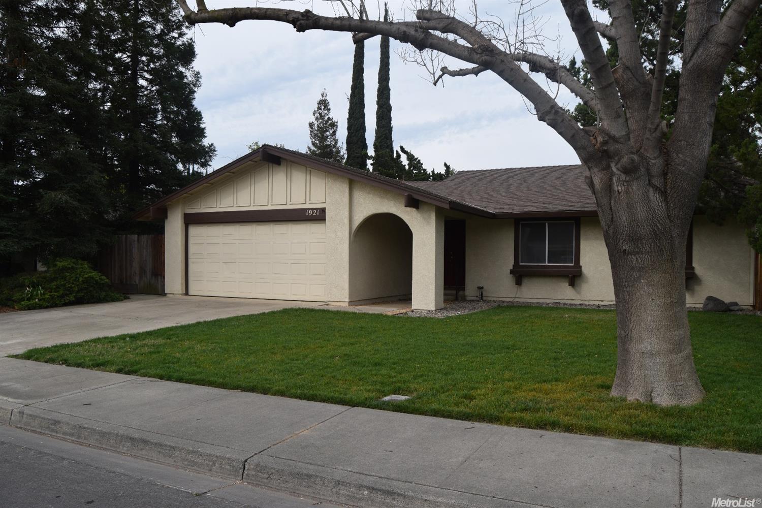 1921 Temescal Dr, Modesto, CA 95355 photo 3