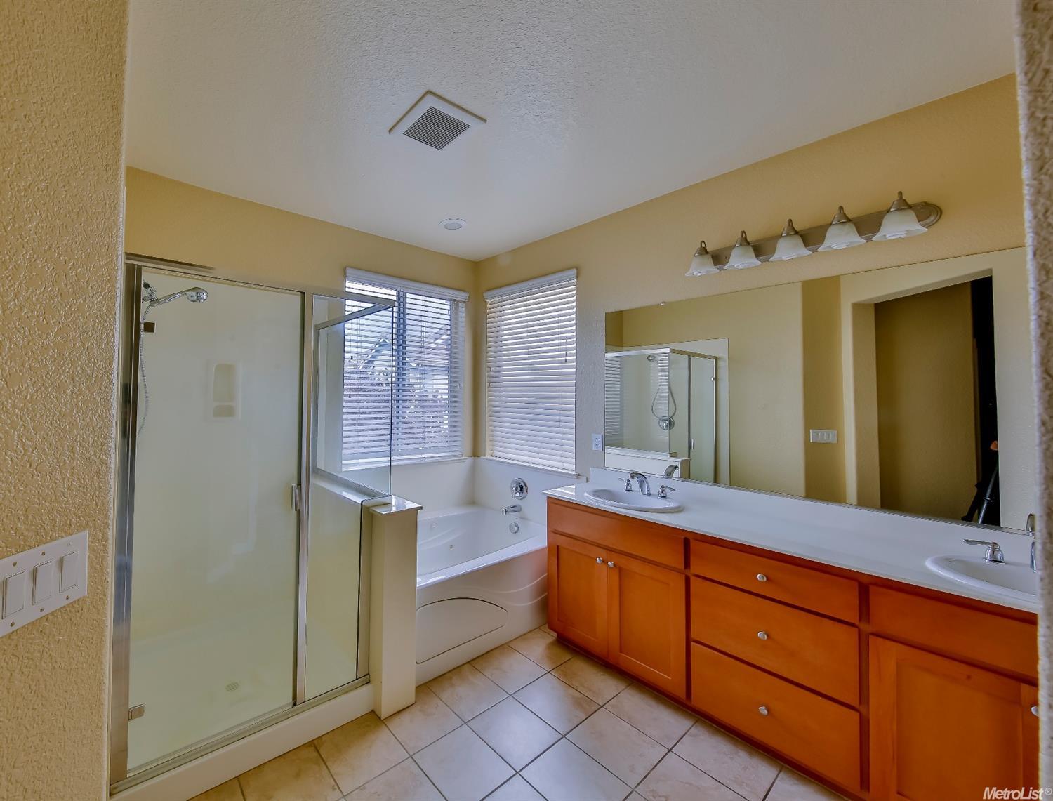 2825 Tabriz Dr, Modesto, CA 95355 photo 10