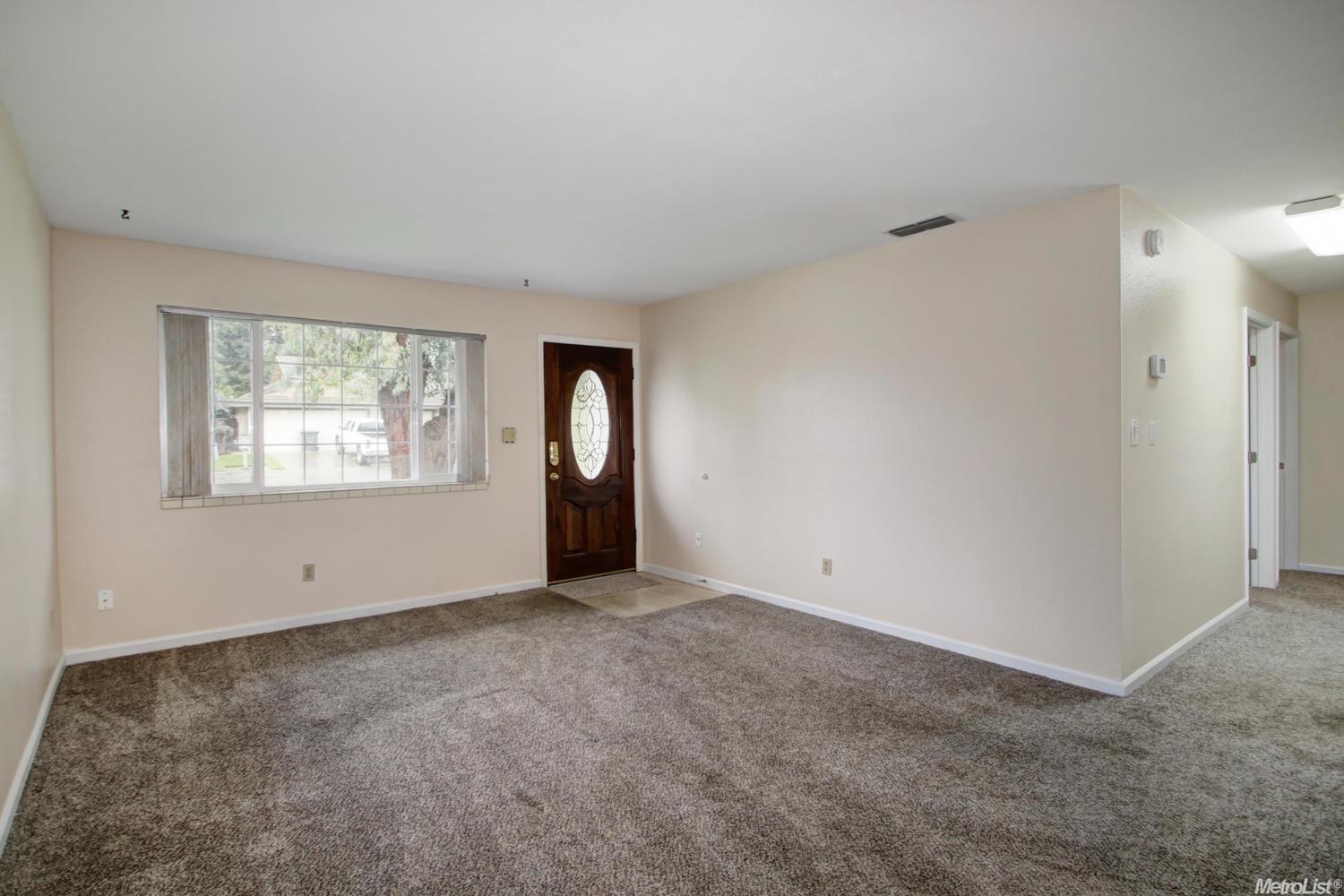 926 1st St, Galt, CA 95632 photo 4