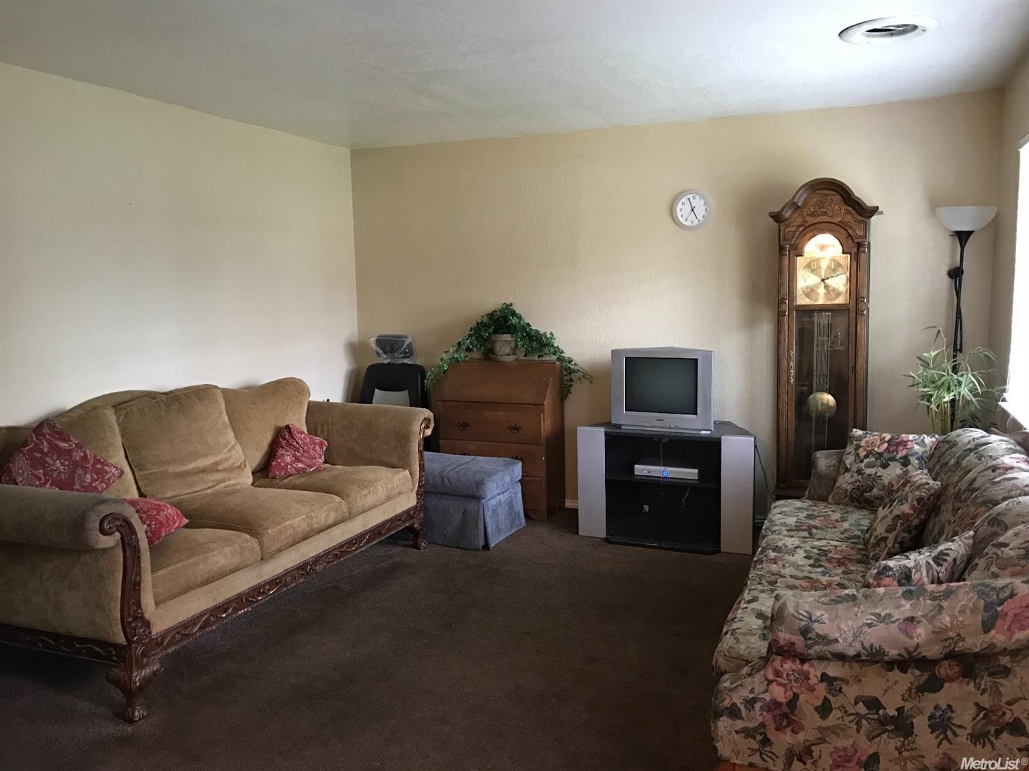 8519 Wilson St, Patterson, CA 95363 photo 6