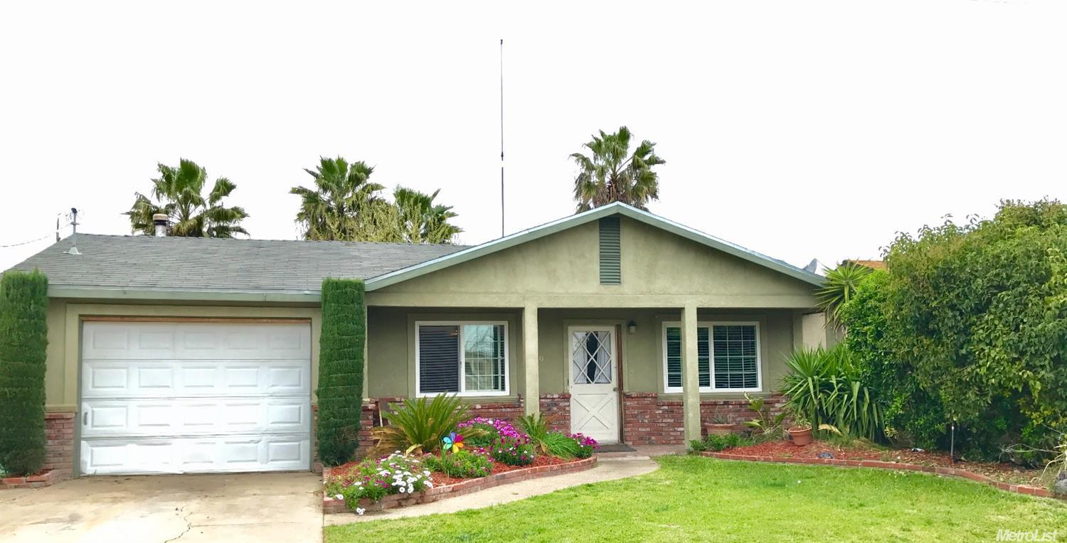 8519 Wilson St, Patterson, CA 95363 photo 1