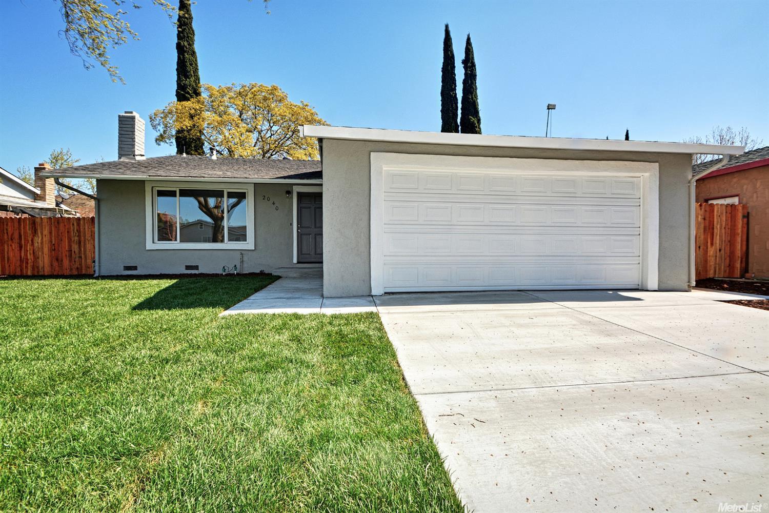 2040 Chester Dr, Tracy, CA 95376 photo 1