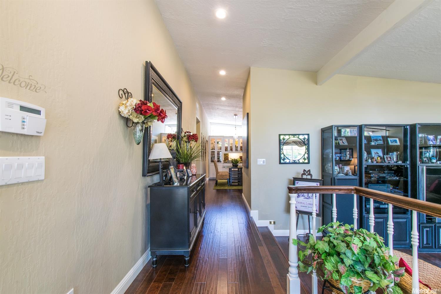 4905 Olympia Ct, Carmichael, CA 95608 photo 3