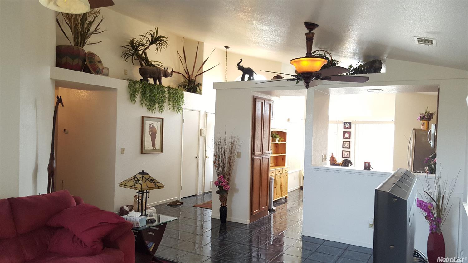 1313 Vintner Ln, Modesto, CA 95358 photo 1