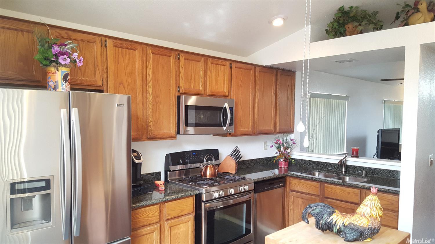 1313 Vintner Ln, Modesto, CA 95358 photo 4