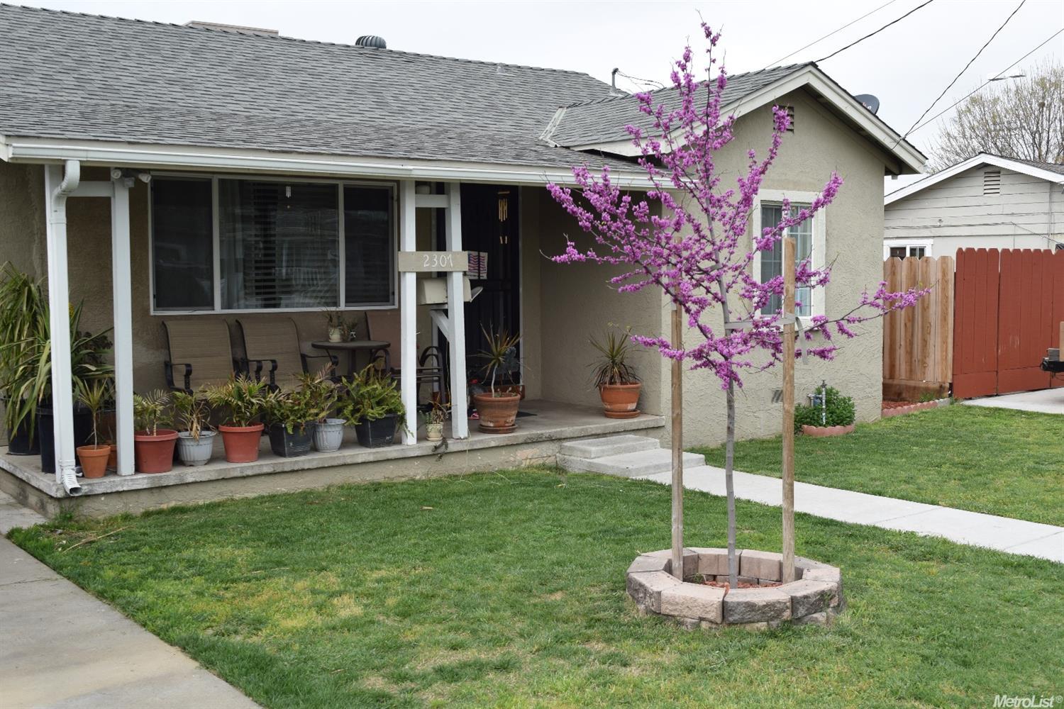 2307 4th St, Ceres, CA 95307 photo 1