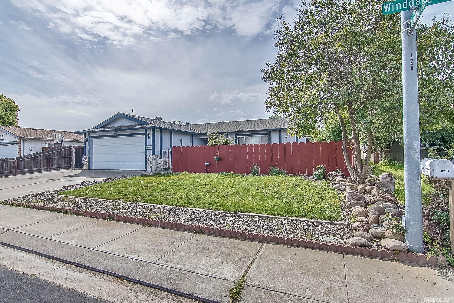 1398 Windgate Dr, Manteca, CA 95336 photo 3