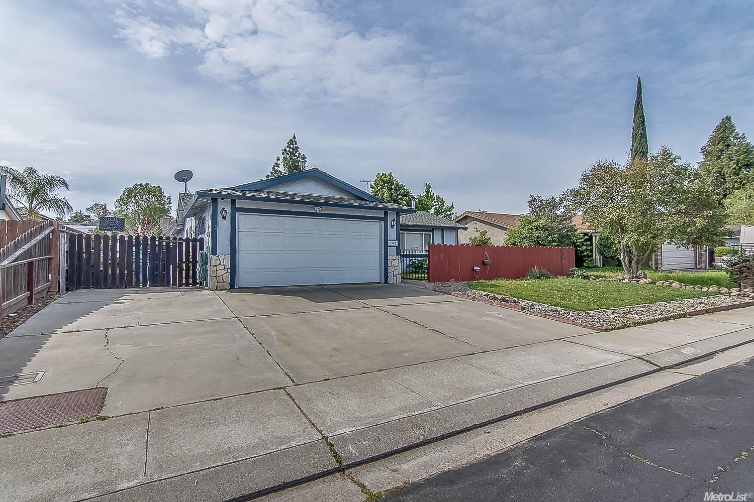 1398 Windgate Dr, Manteca, CA 95336 photo 2