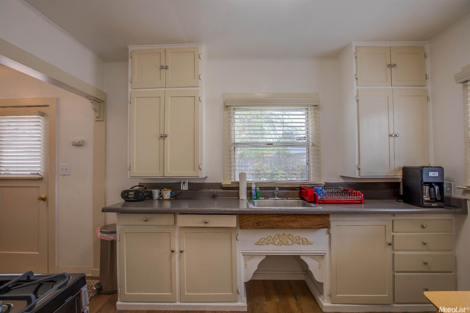 135 W Lowell Ave, Tracy, CA 95376 photo 9
