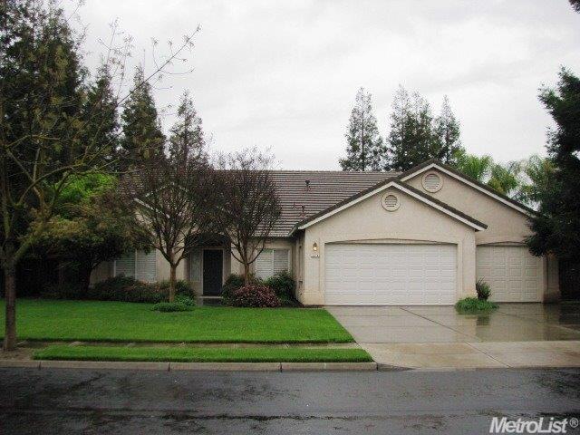 3370 Brookstone Dr, Turlock, CA 95382 photo 2