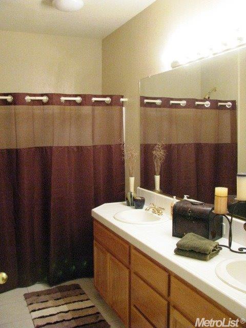 3370 Brookstone Dr, Turlock, CA 95382 photo 13