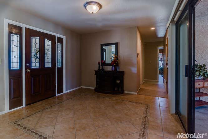 555 Foxfire Dr, Manteca, CA 95337 photo 5