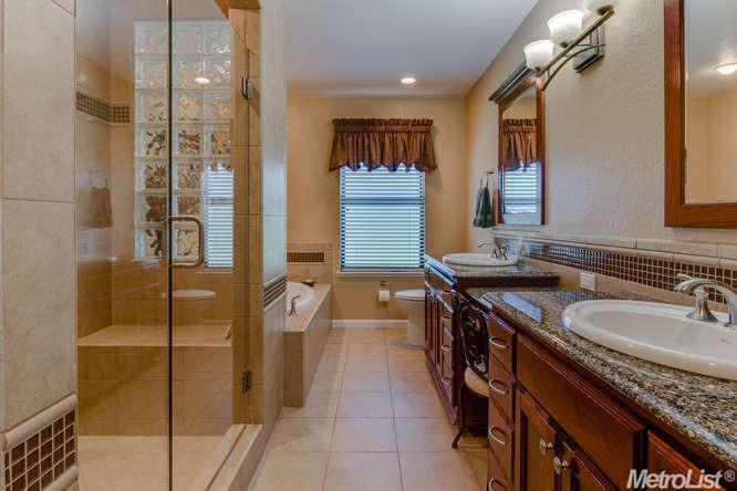 555 Foxfire Dr, Manteca, CA 95337 photo 23