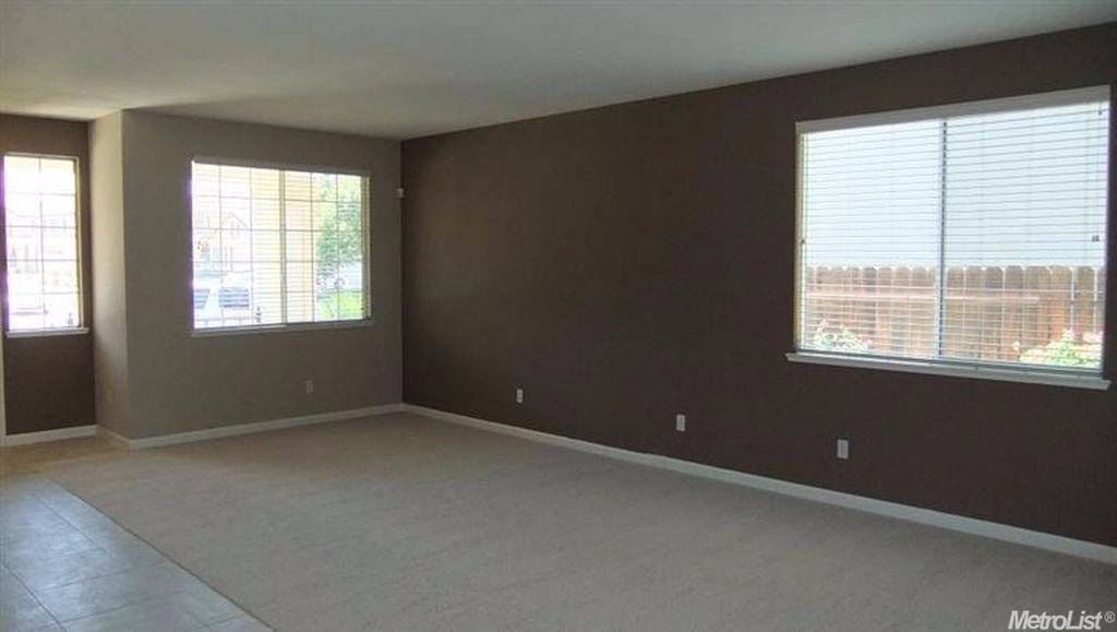 1291 Riverview Ave, Tracy, CA 95377 photo 2