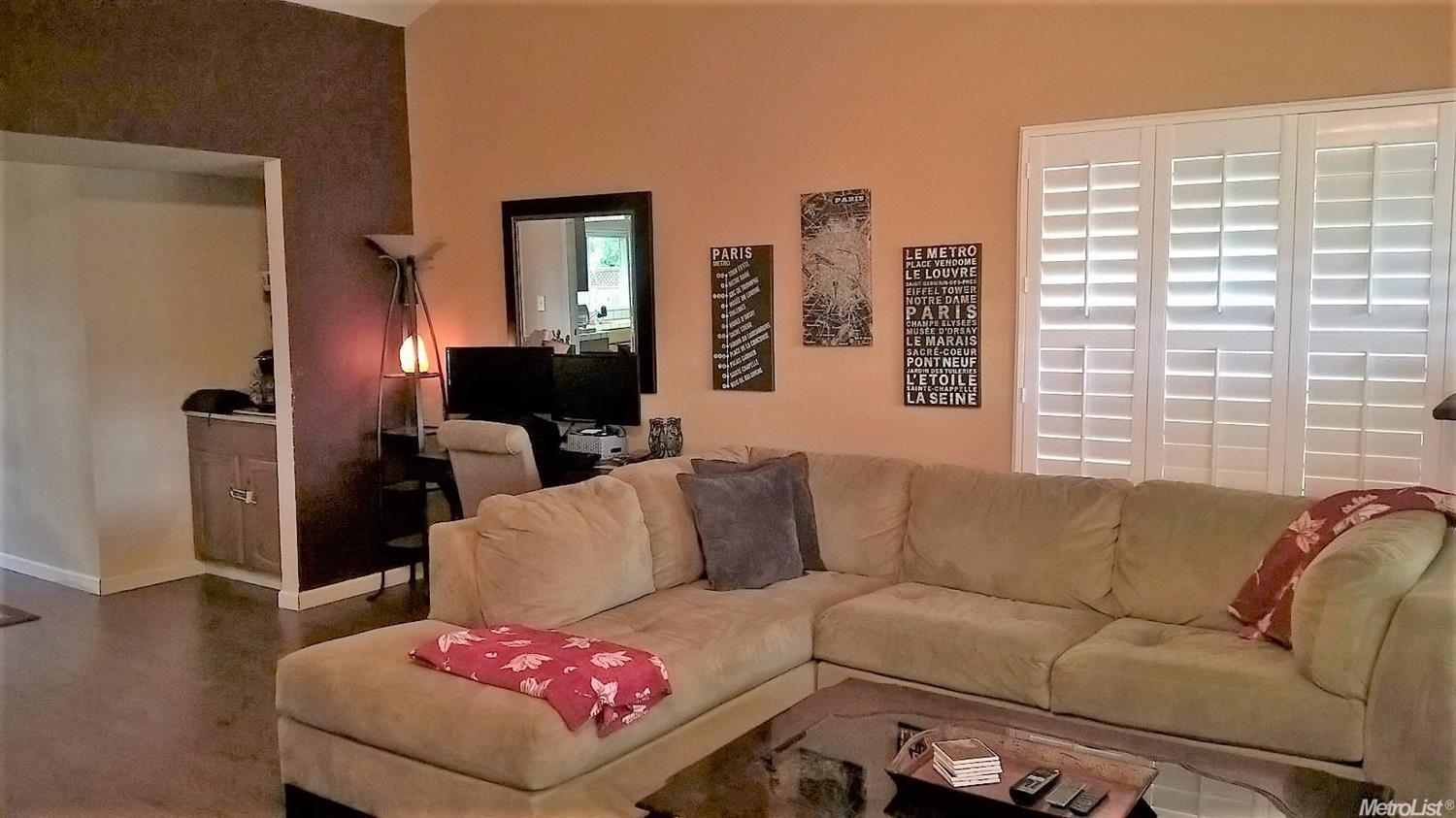 830 Amaretto Dr, Tracy, CA 95376 photo 2