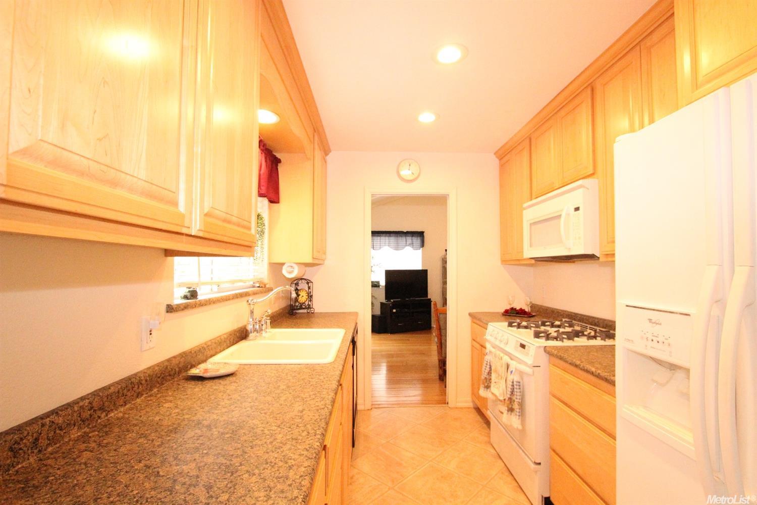 17219 Brewer Rd, Grass Valley, CA 95949 photo 5