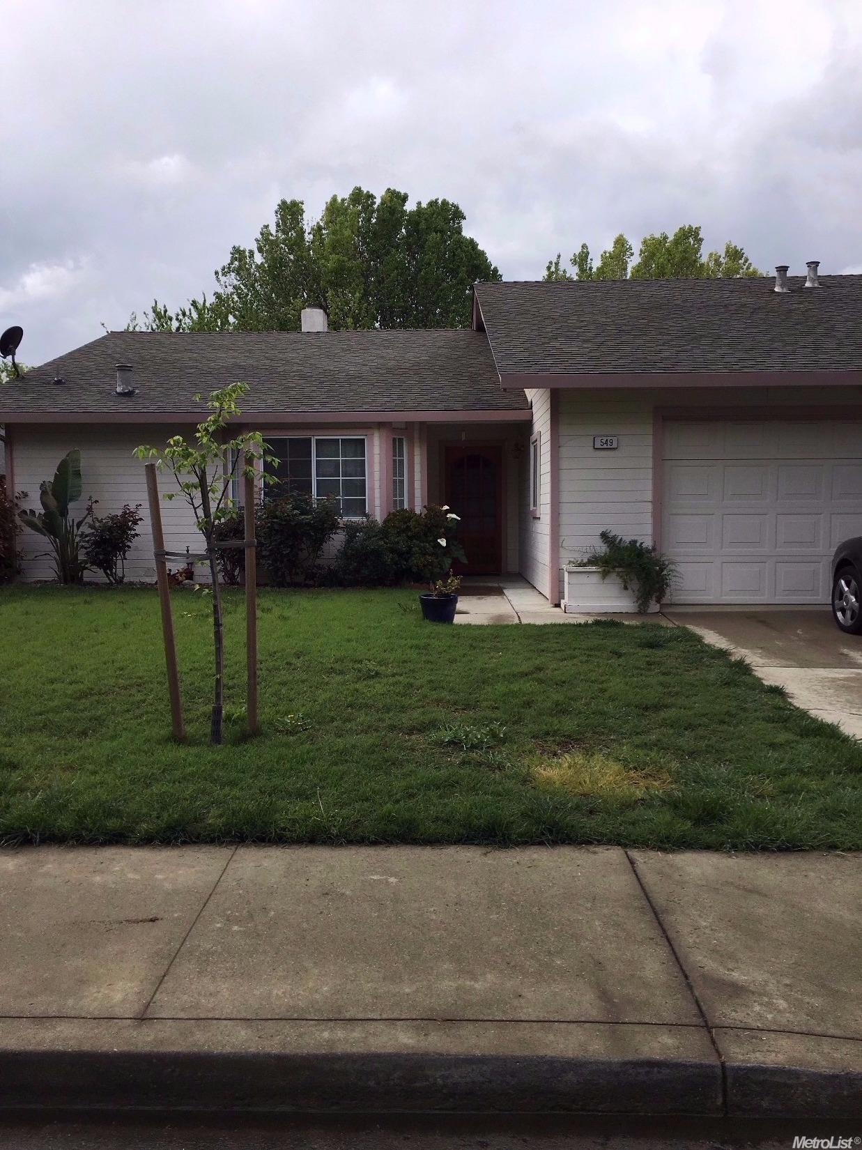 549 Meghan Dr, Patterson, CA 95363 photo 1