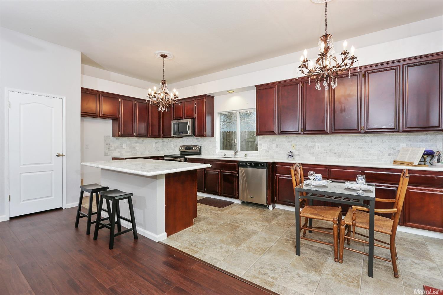 903 Zaragoza St, Davis, CA 95618 photo 7