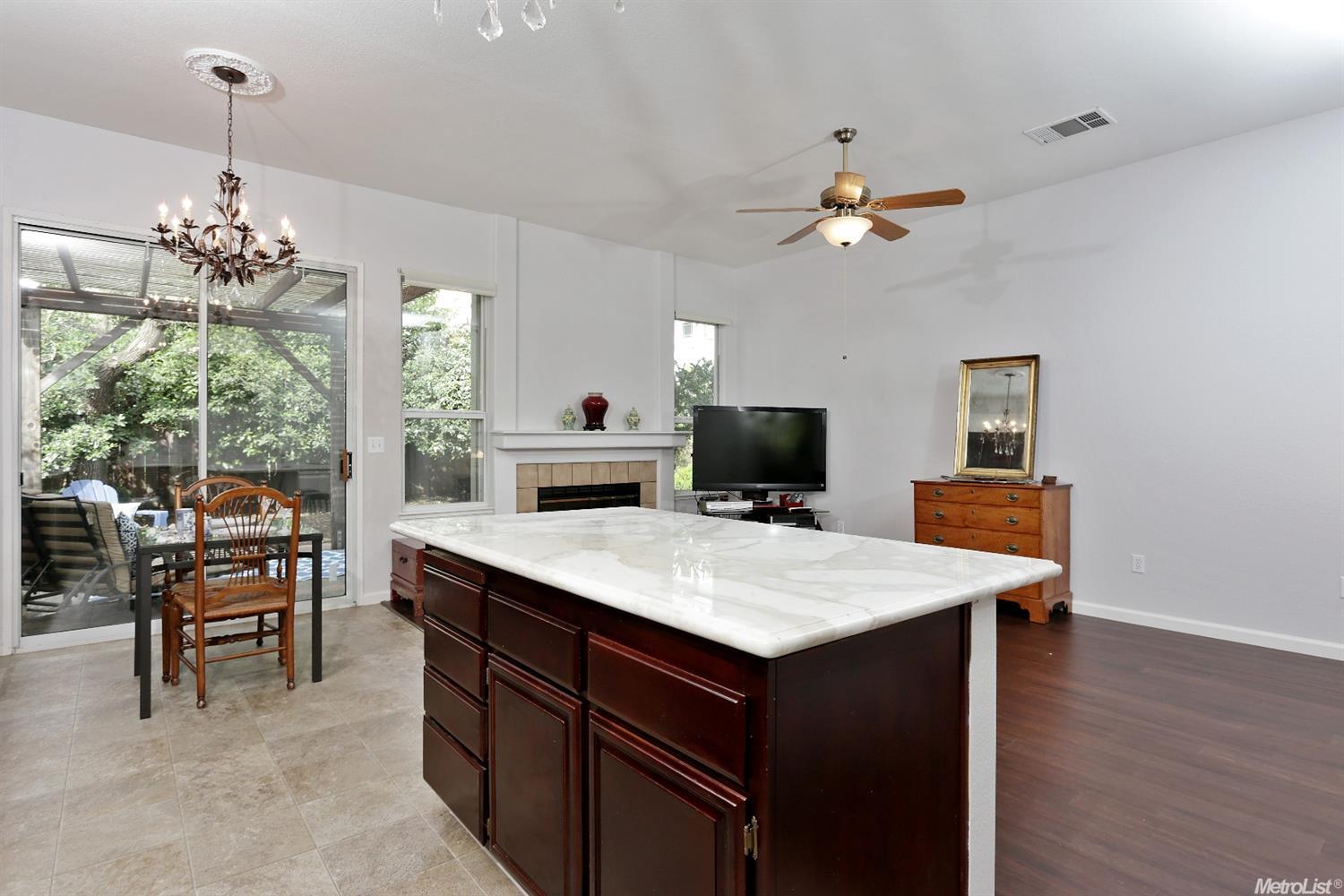 903 Zaragoza St, Davis, CA 95618 photo 6