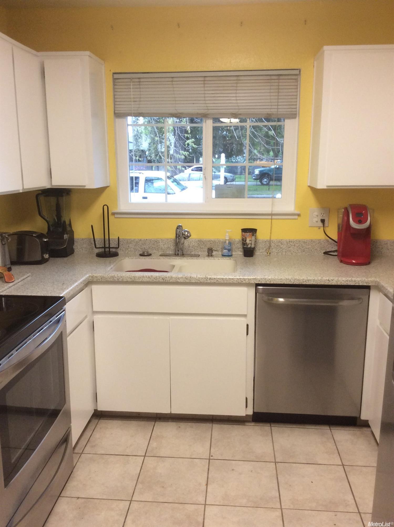 1801 Rose Ave, Modesto, CA 95355 photo 5