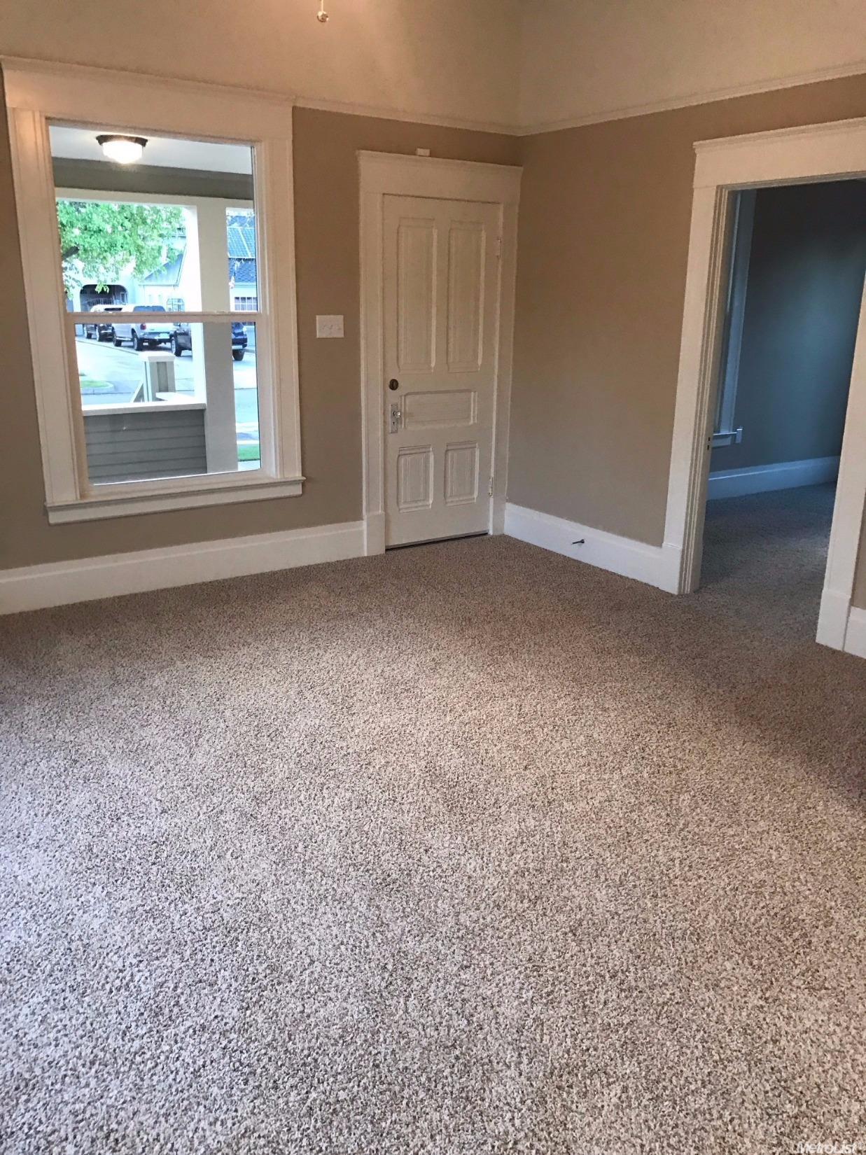 809 S School St, Lodi, CA 95240 photo 6