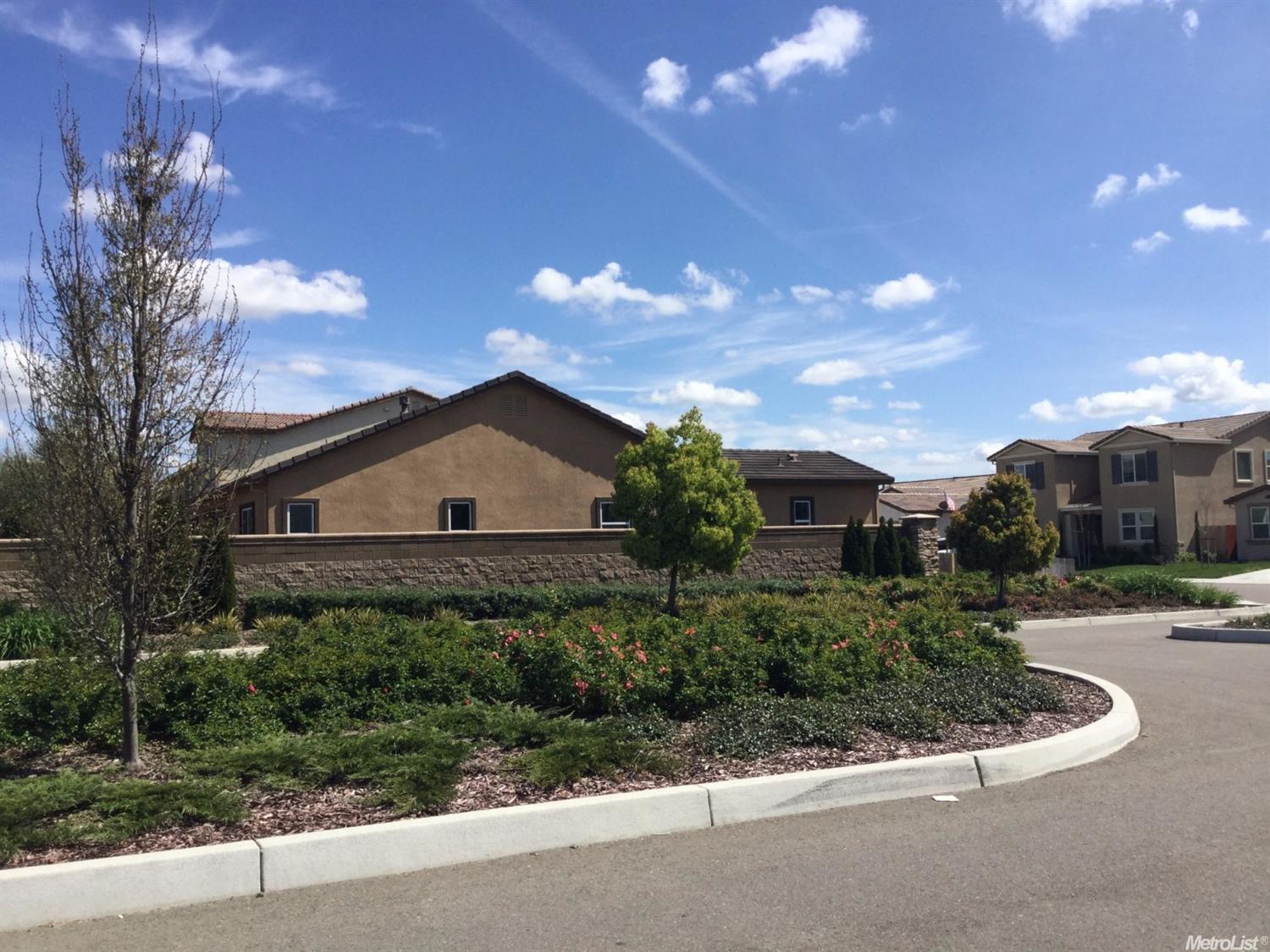 1779 Ettle St, Manteca, CA 95337 photo 2