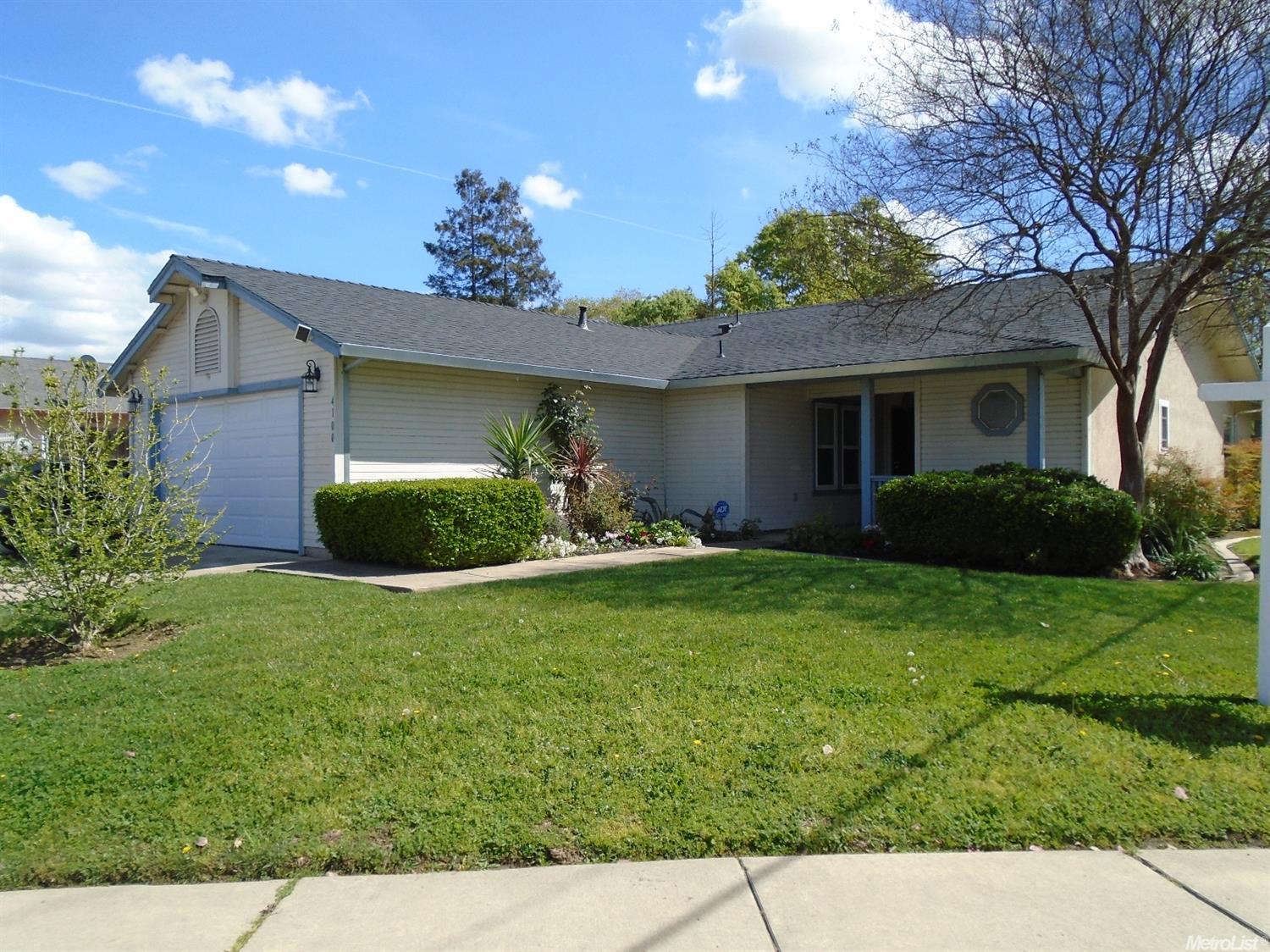 4100 Eagle Crest Dr, Stockton, CA 95215 photo 1