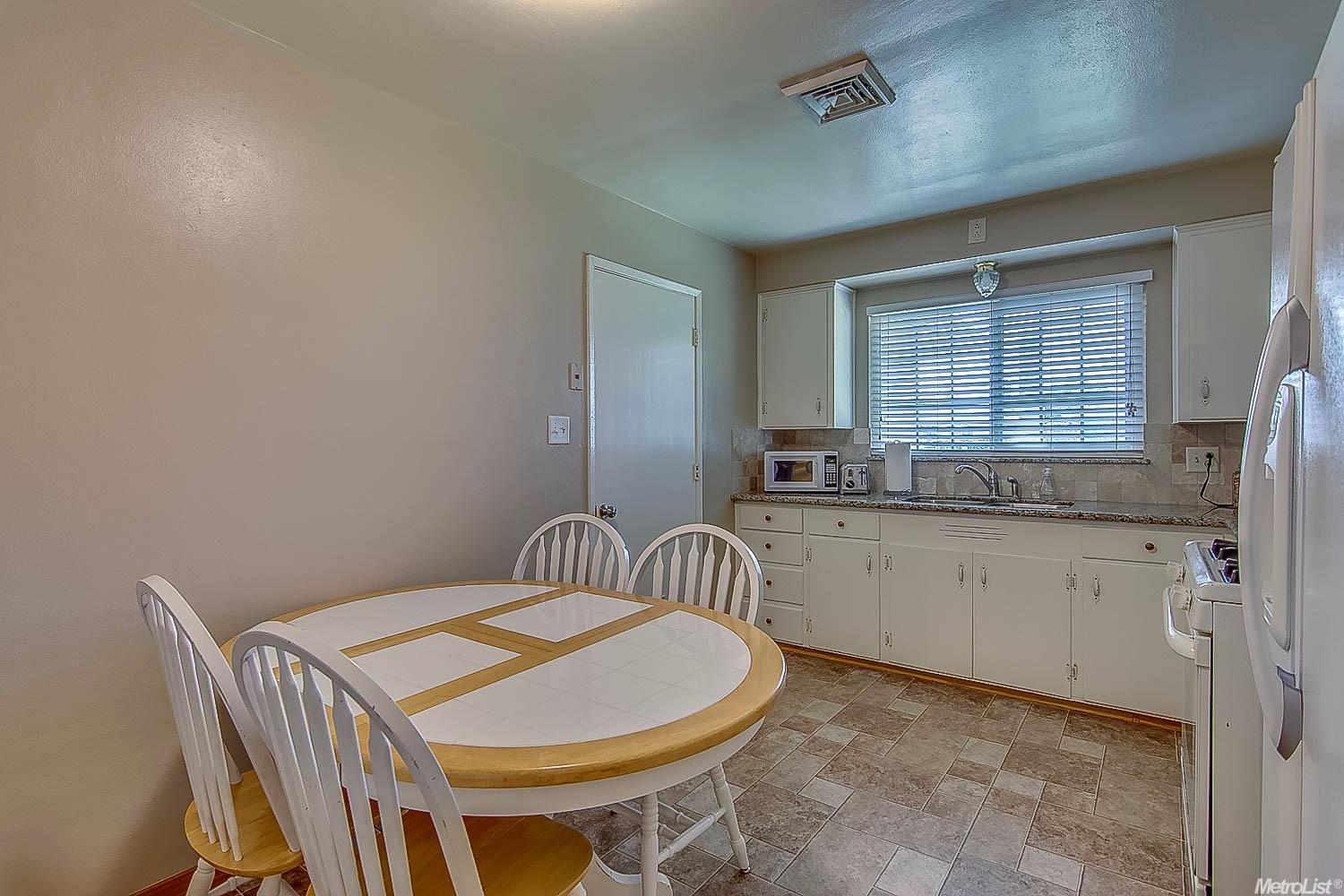 331 Olive Ct, Lodi, CA 95240 photo 11