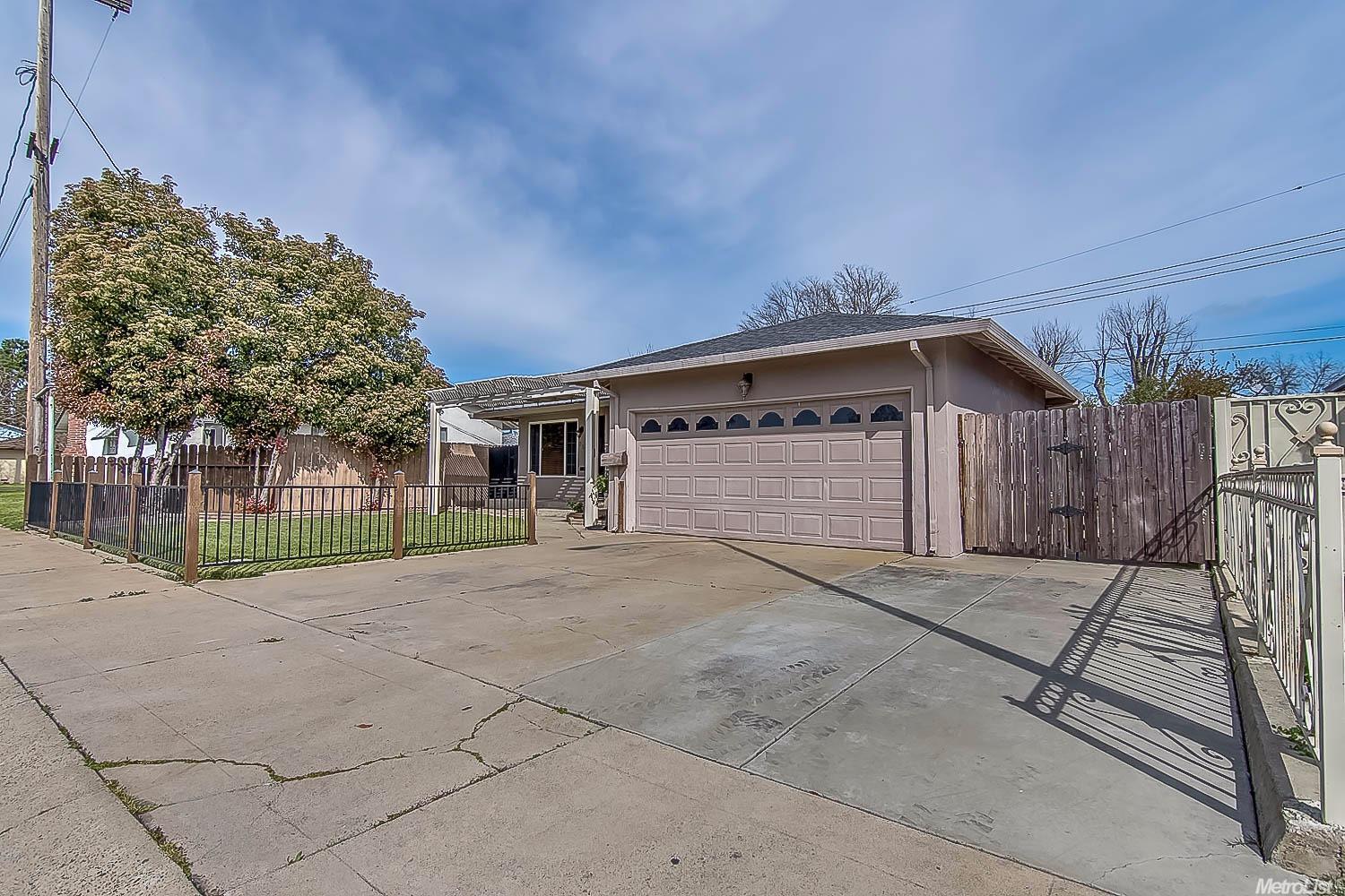 331 Olive Ct, Lodi, CA 95240 photo 3