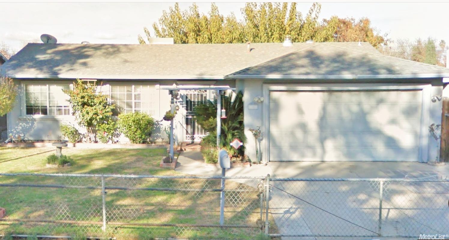 1101 Fish Dr, Modesto, CA 95351 photo 1