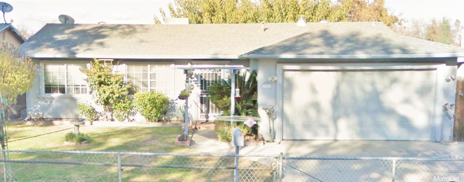 1101 Fish Dr, Modesto, CA 95351 photo 2