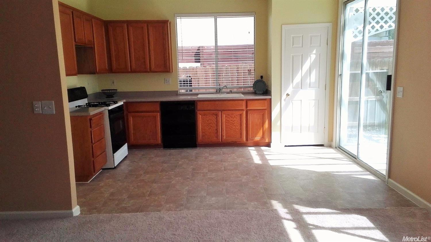 1490 Port St, Manteca, CA 95336 photo 12