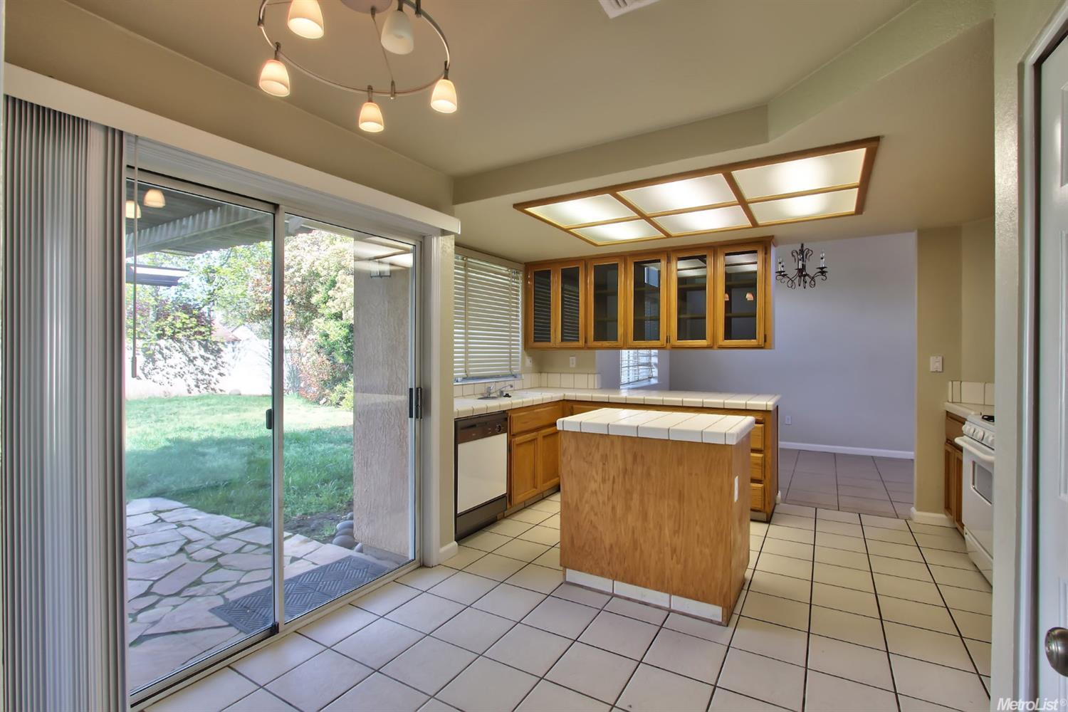 3757 Aurora Loop, Rocklin, CA 95677 photo 9