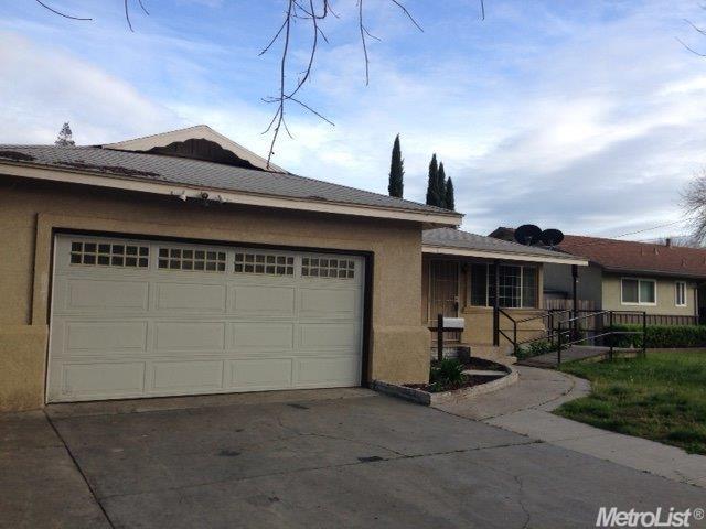 2908 Debbie Ln, Modesto, CA 95350 photo 1