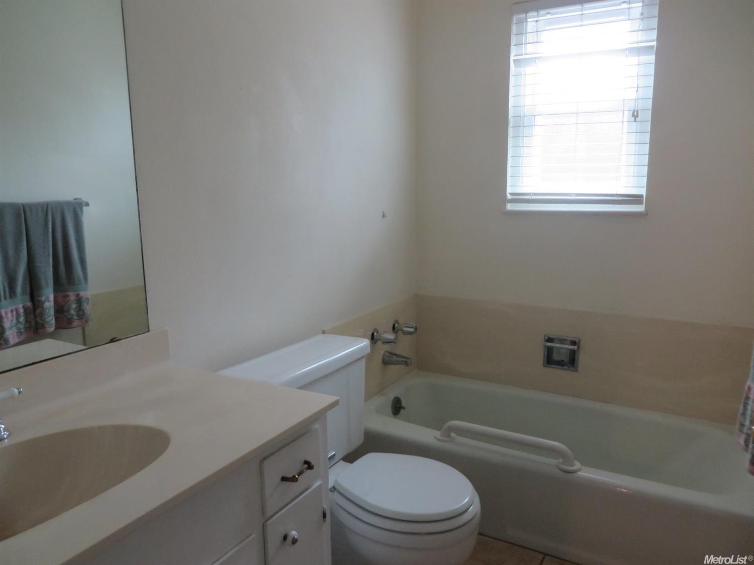 312 Rutledge Dr, Lodi, CA 95242 photo 7