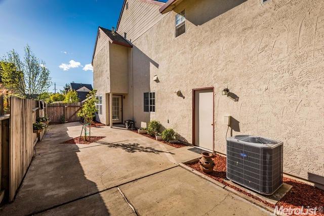 3840 Olivebranch Ln, Carmichael, CA 95608 photo 24