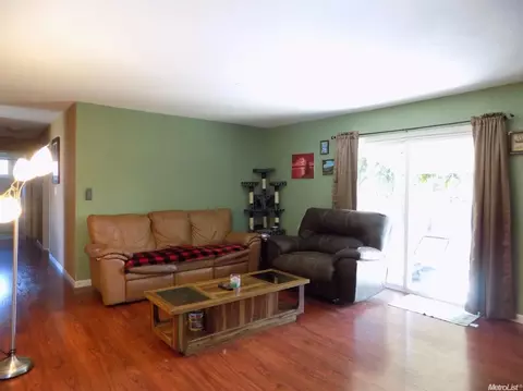 1242 Cooper Dr, Manteca, CA 95336 photo 5
