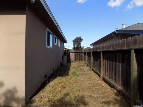 1242 Cooper Dr, Manteca, CA 95336 photo 19
