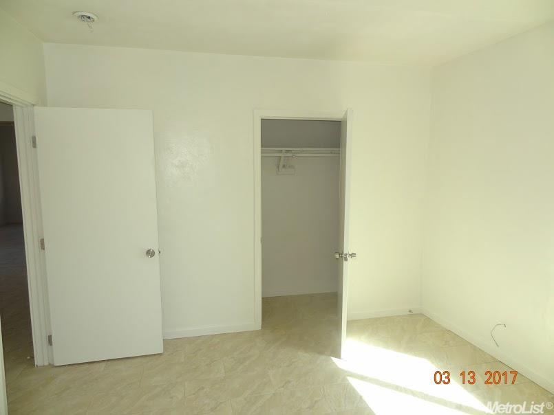 709 5th St, Stockton, CA 95206 photo 6