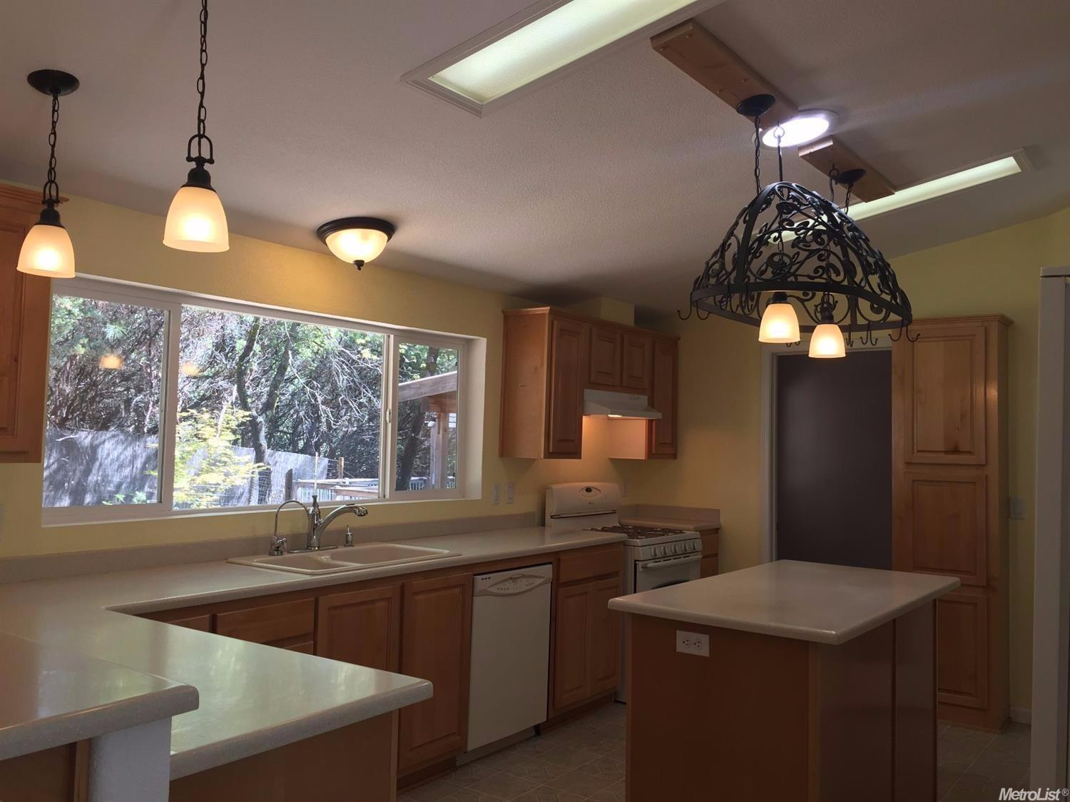 6150 Pine Needle Ln, Placerville, CA 95667 photo 7