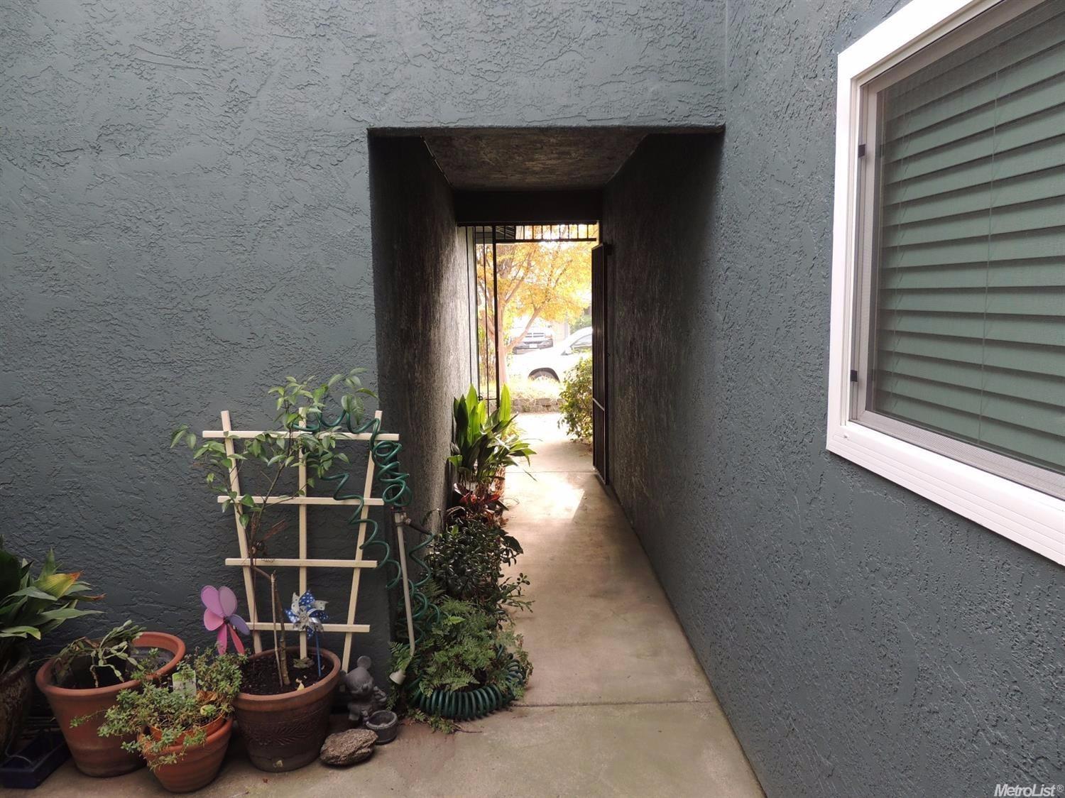 2217 Pinnacles Dr, Rocklin, CA 95677 photo 5