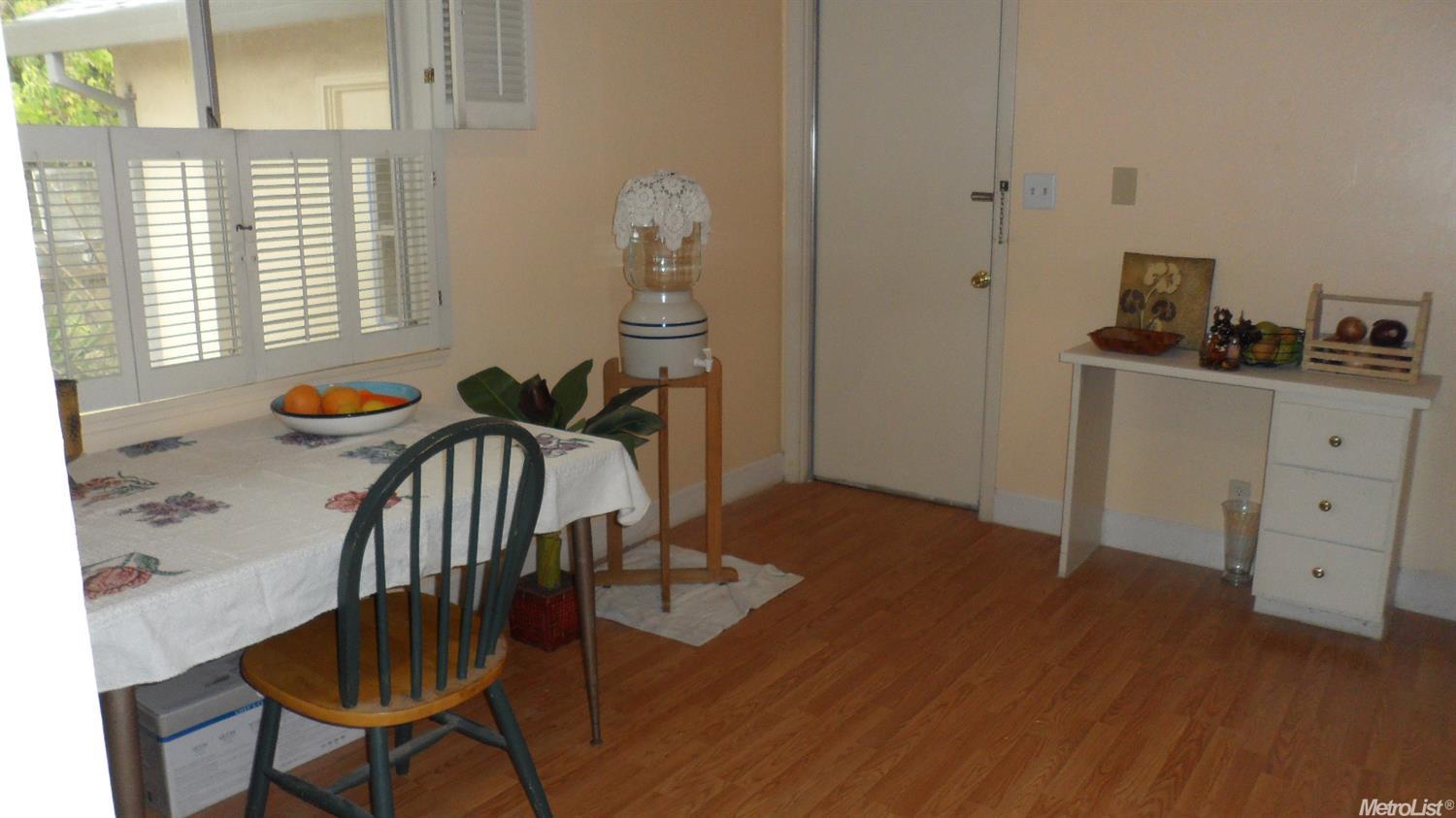 5031 Kahn St, Carmichael, CA 95608 photo 6